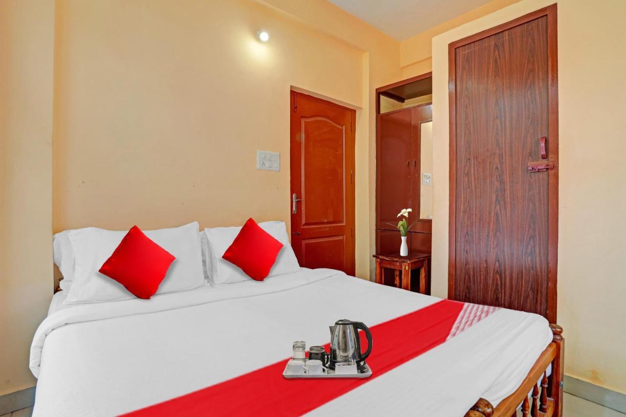 Spot On The New View Regency Hotel Thiruvananthapuram Kültér fotó